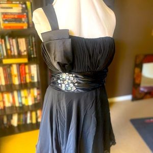 Black one-shoulder homecoming dress